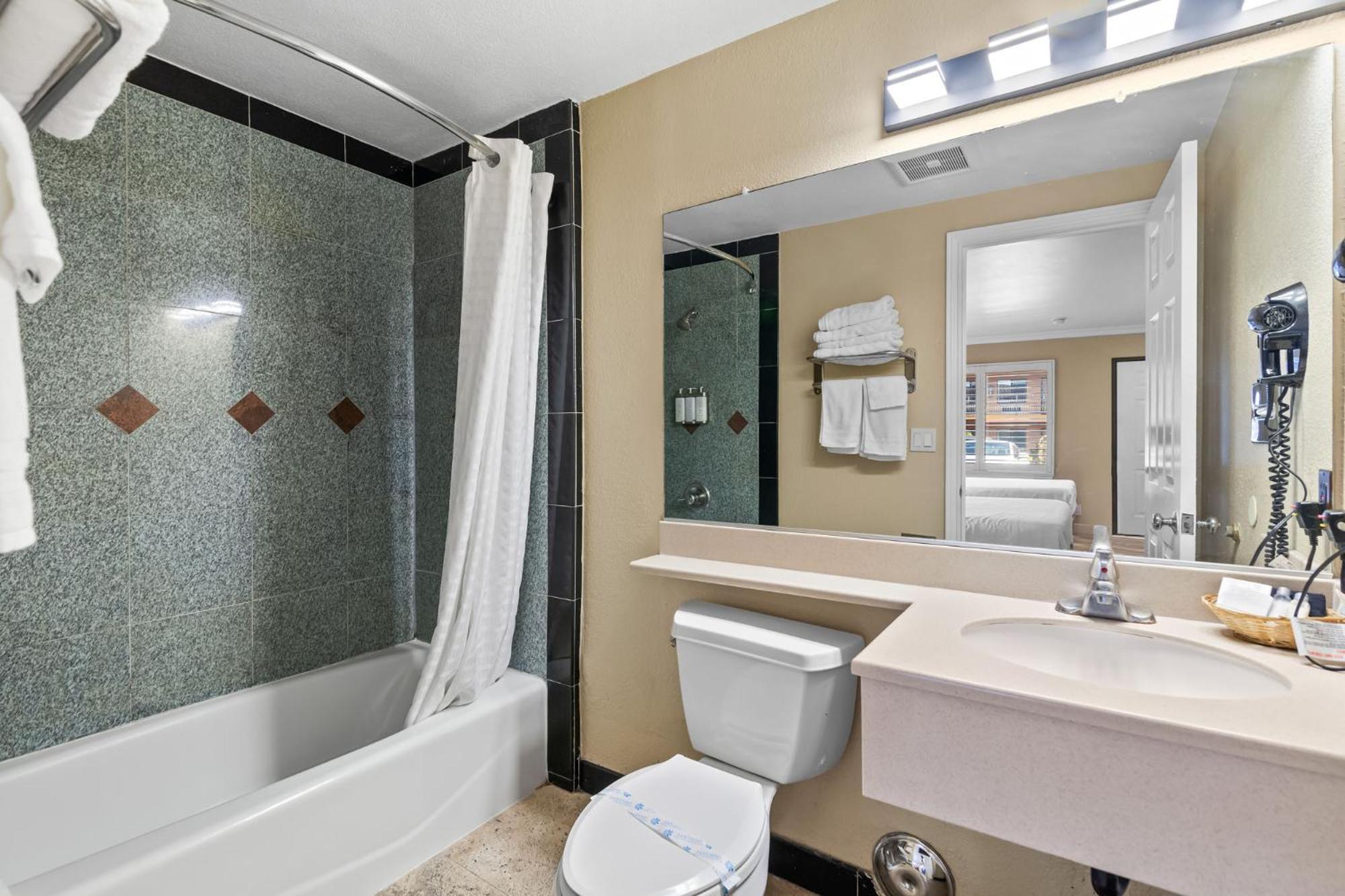 Santa Clarita Motel - Near Six Flags Magic Mountain - Valencia Екстер'єр фото
