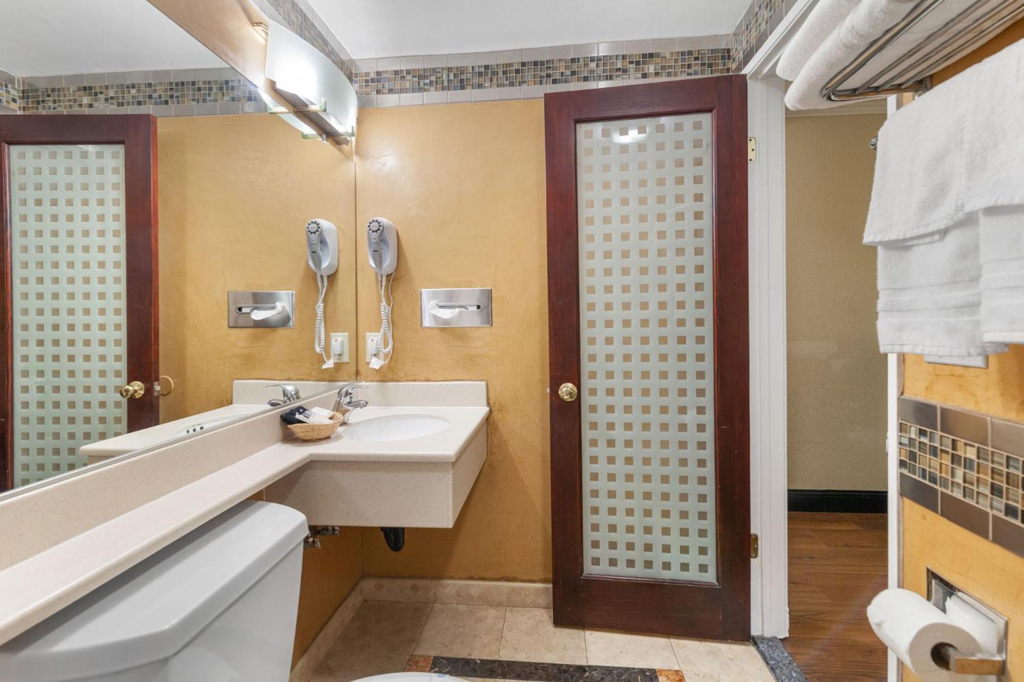 Santa Clarita Motel - Near Six Flags Magic Mountain - Valencia Екстер'єр фото