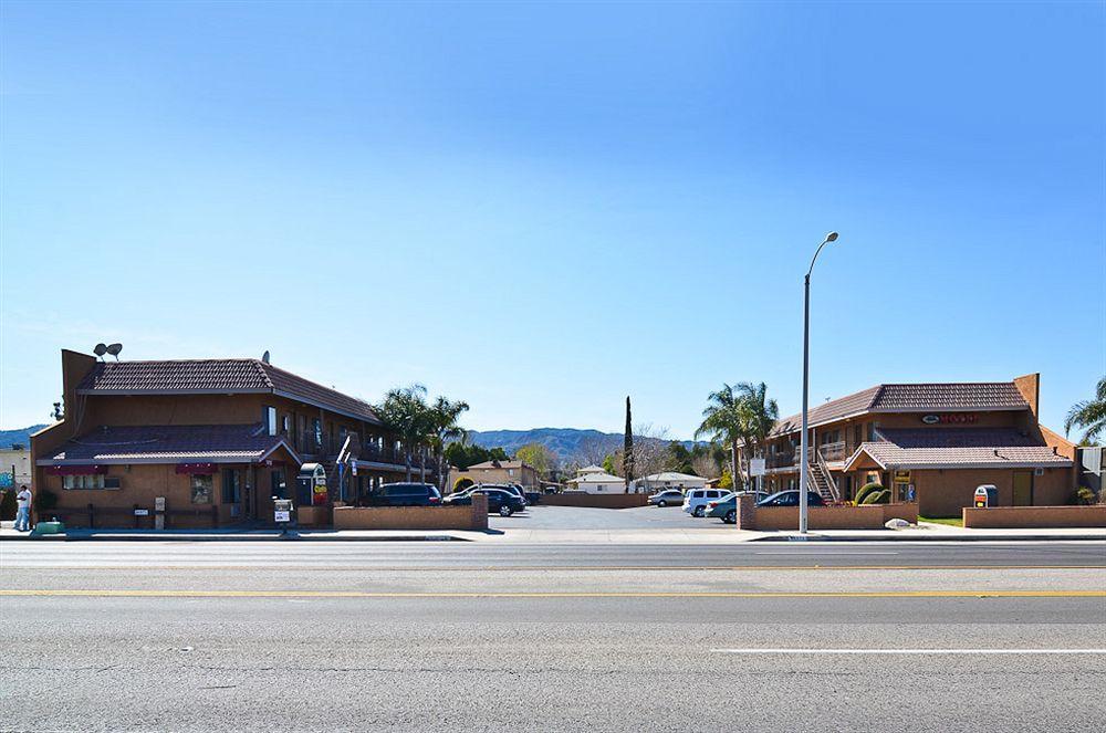 Santa Clarita Motel - Near Six Flags Magic Mountain - Valencia Екстер'єр фото